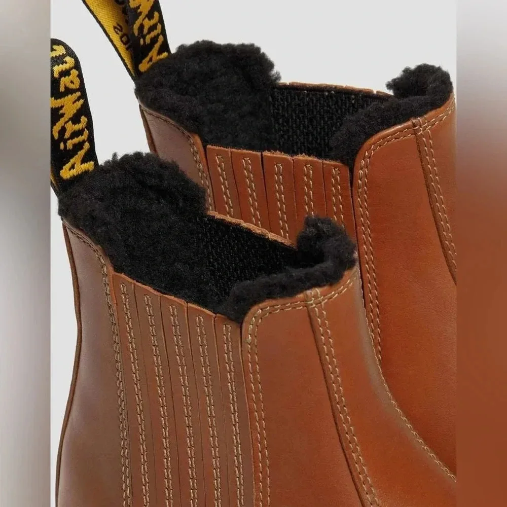 Dr. Martens 2976 Wintergrip Chelsea Boots mens: 8 woman’s: 9 - Picture 8 of 10